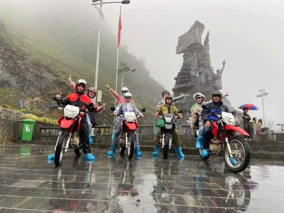 Riding the Loop in the rain, in full gear